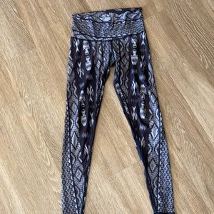 Teeki leggings